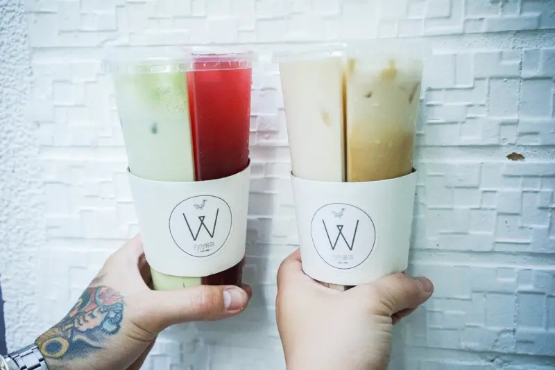 『魔王食記』台北大安 白色鯨魚White Whale Cafe  少女愛做白日夢之夢幻飲品在一發 一杯在手雙重享受『內文有店家資訊』