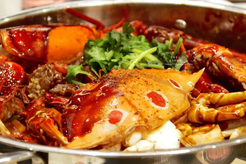 台北.信義區『黃記煌三汁燜鍋 ▪ 北京10大名鍋』＊微醺食酒║大眼電台