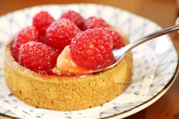 小林陳舍，三合院裡玩跳房子，愜意享用甜點下午茶吧!