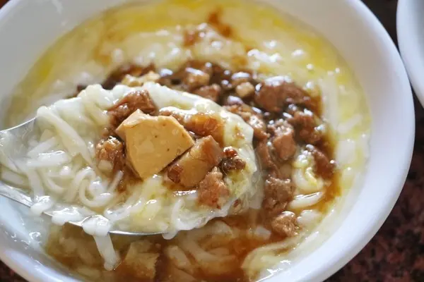 雲遊山水 掏金農遊趣 x 私房景點一次搜刮，當地人推薦10元麵線糊 共匪的店