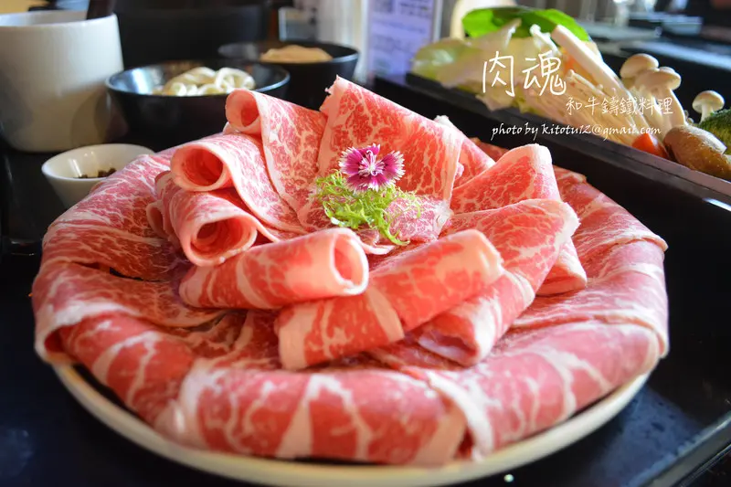 【台中北屯】肉魂和牛鑄鐵料理/滿滿的肉/帝王蟹腳/PRIME牛小排/食材新鮮/聖誕大餐/跨年聚餐/尾牙/單身餐廳