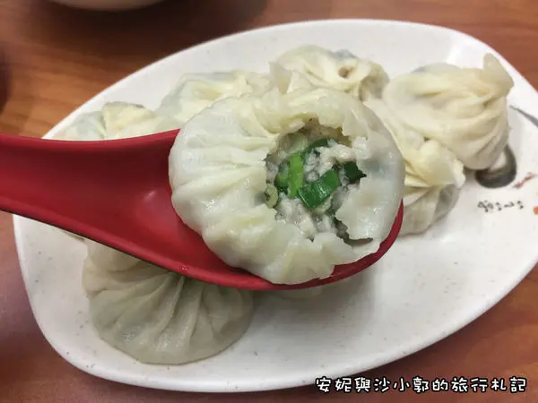 【宜蘭。蘇澳】媲美鼎泰豐的美味湯包  皮薄鮮蔥咬下會噴汁-正好鮮肉小籠湯包/甘蔗汽水