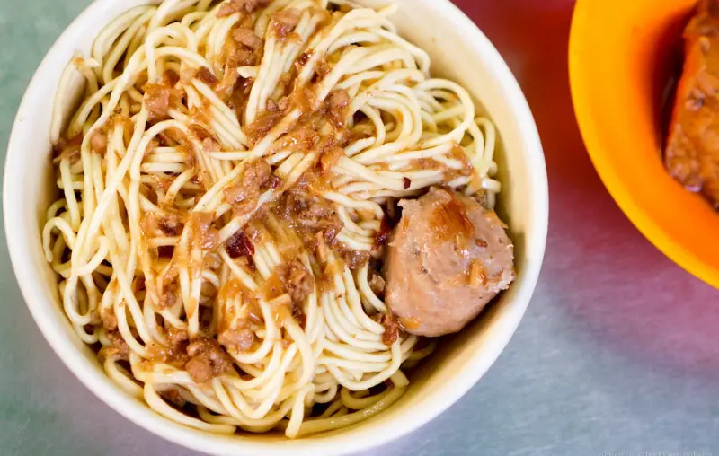 【東海美食】四點炒麵/金石鎖印炒麵 推小魚辣椒．食尚玩家美食 | 黛西 優齁齁 :: Seize the moment !! ::