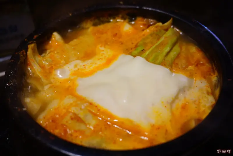 【高雄】♛ 韓式料理‧槿韓食堂 무궁화 한국 요리♛超人氣韓式料理吃到飽．豆腐鍋上有一片香濃起司！