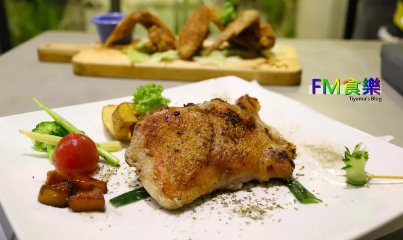 【高雄.前鎮區】FM食樂。DJ直播駐唱：美味燒烤吧&嚴選食材，美食音樂雙饗宴！！慶生.重要節日聚餐推薦∣母親節∣