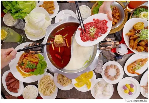 台北也能吃到溫體牛！15道菜整桌擺滿滿，還附飲料甜點，每人只要350元～