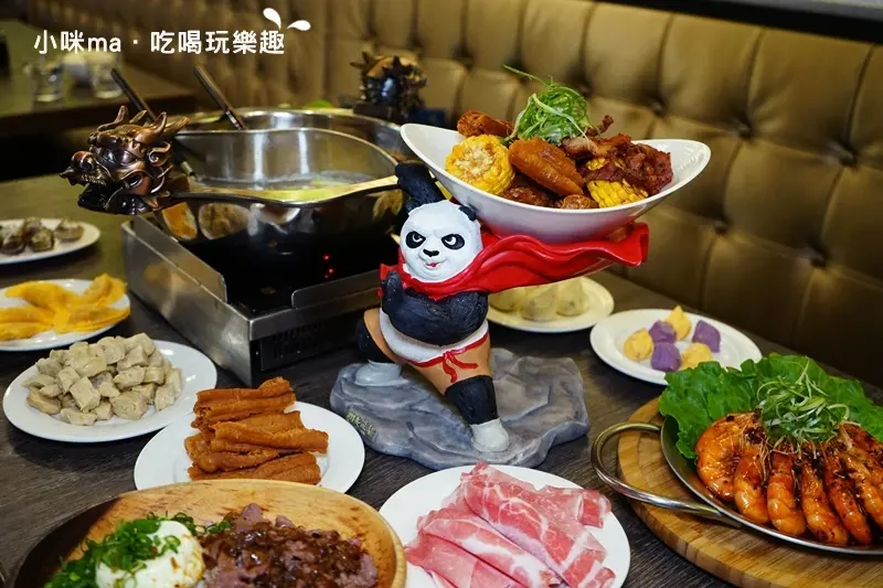 瓦法奇朵Waffogato - 台北車站店  ▏在咖啡廳裡吃麻辣火鍋、四川料理。溫體牛肉 超值加價購只要100元。捷運台北車站