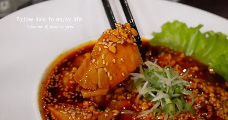 【北車複合式咖啡廳】台北中正區 捷運台北車站 瓦法奇朵Waffogato│四川菜買一送一│咖啡廳中的麻辣火鍋 ❤跟著Livia享受人生❤