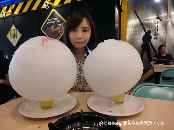 【宜蘭車站美食】《OMAYA春川炒雞》起司控必吃的連鎖韓式料理店。辛普森湯、韓式炸雞、棉花糖泡泡