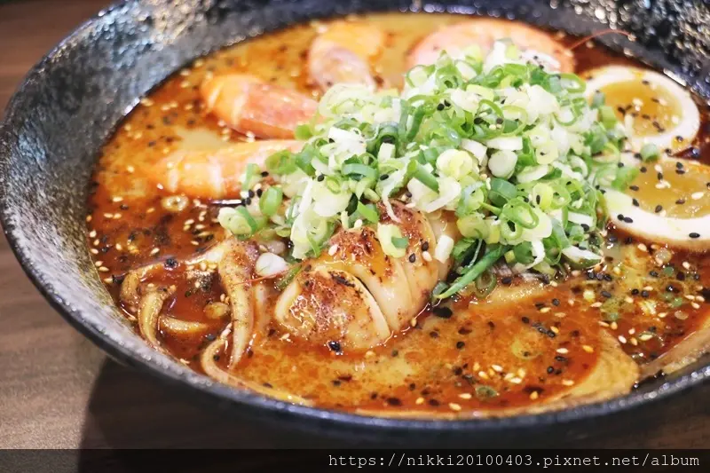 宜蘭礁溪拉麵推薦 鬼匠拉麵 礁溪旗艦店 宜蘭必吃拉麵美味