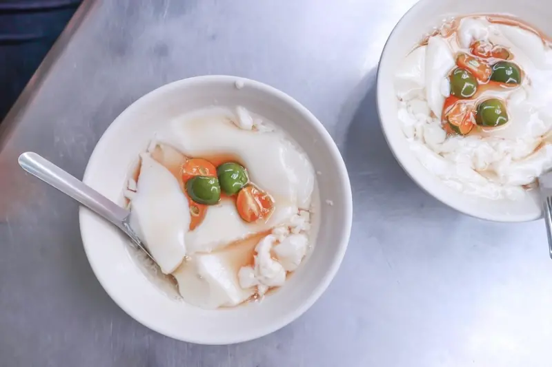 【高雄】鹽埕吳家金桔豆花，高雄超人氣豆花店。