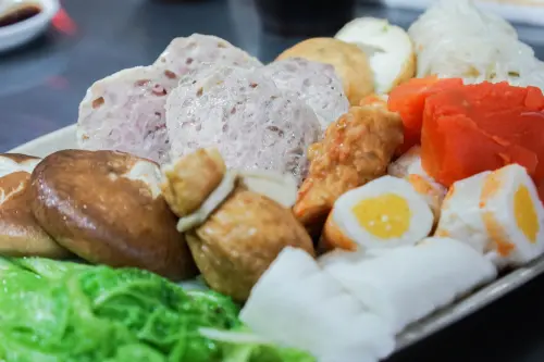 『魔王食記』台北中山 磚瓦臺 自熬湯頭無添加最安心 三色丸子粉推薦/南京復興關東煮美食『內文有店家資訊』