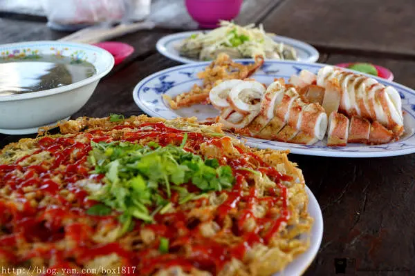 【屏東。東港】海上餐廳。海中珍珠蚵殼島。美食分享篇