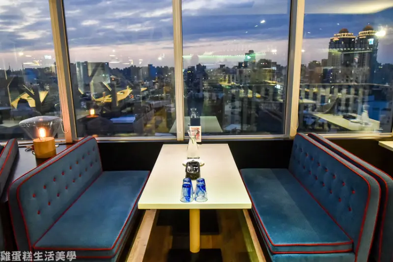 【新竹食記】樂尼尼義式餐廳(新竹晶品城店) - 親子友善停車方便，咖啡杯雅座木馬夜景新竹打卡熱點