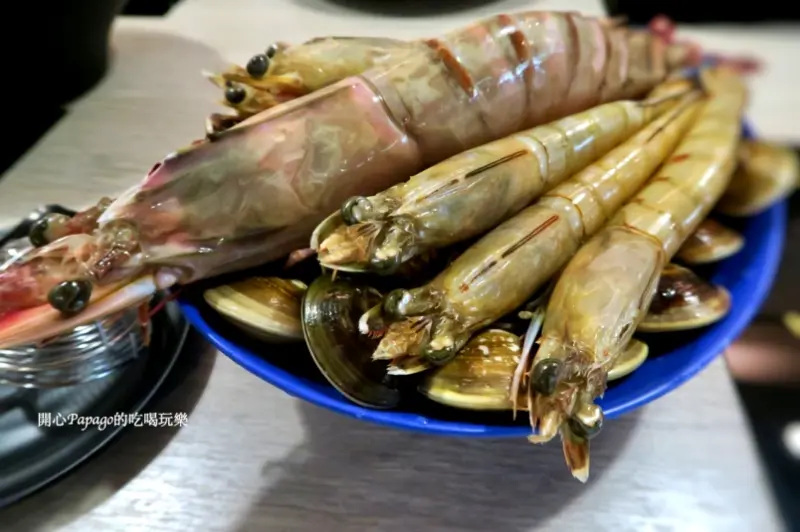 台灣唯一蝶豆花湯底、高級高檔海蝦肉品：鍋太炫SHABU SHABU 永吉店(後山埤捷運站)