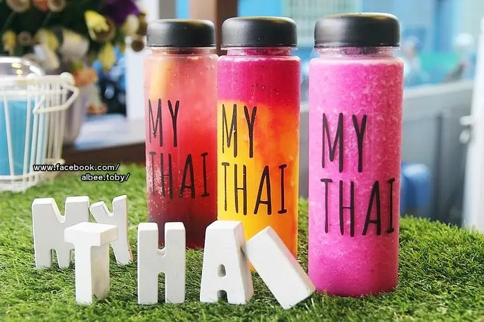 台南中西區 近火車站萬昌街，瓶子控的最愛，漸層果汁好美。MY THAI氣泡飲品|泰式奶茶|漸層果汁
