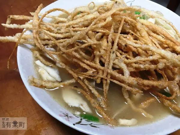 【桃園蘆竹美食】胡同彭家老舖：南崁隱藏版美食，新疆特色料理，人氣必點羊肉饊子、牛肉涼拌麵，美味麵食推薦