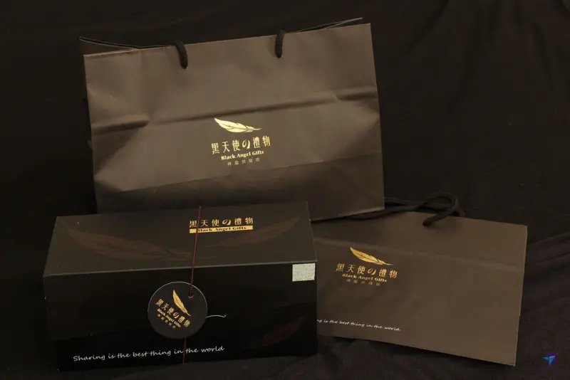 [開箱食記]美味蛋糕奇遇記! 當「檸檬鐵塔乳酪條」遇上「深黑白巧克力」(黑天使的禮物製作)