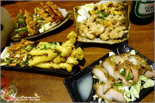 【竹北】車庫鹽酥雞，不只是鹽酥雞，啤酒、燒烤、鍋物應有盡有，鹽酥雞也能吃得很有質感，超人氣深夜食堂口袋名單