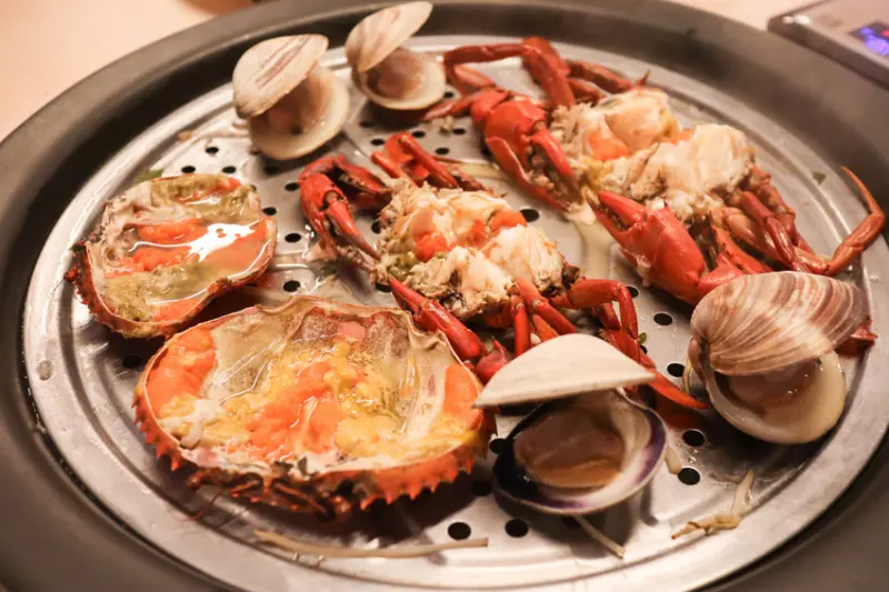 (新莊美食/新莊鍋物) 新莊海鮮餐廳-春酒/尾牙餐廳-蒸海精緻鍋物, 尚青的食材用蒸的就很好吃,感受食材最鮮甜的滋味,聚餐,套餐,單點,包廂,寵物友善餐廳