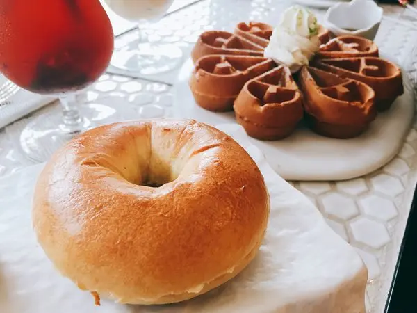 民生社區✿4mano 民生店✿麻糬鬆餅名店 民生社區分店~ 超美麗的白淨舒適空間!