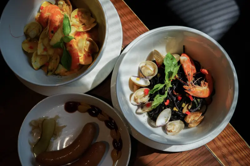 白房子 Yang Ｍing Caf’e Ｘ魔王 台北士林區 陽明山美軍宿舍改建夢幻咖啡廳 下午茶 手沖咖啡 文化大學周邊咖啡廳 內文有店家資訊