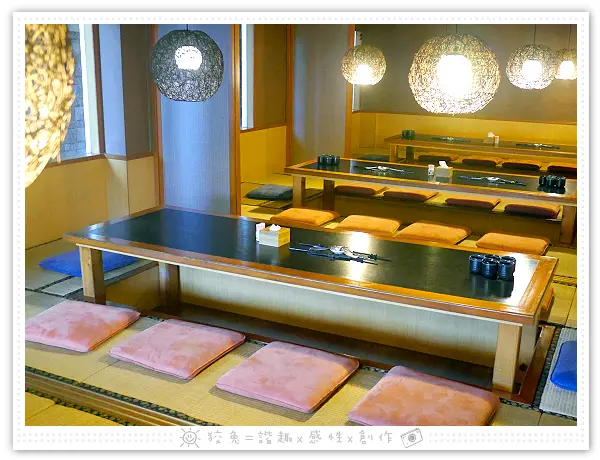 [台南食記] 東咔滋日式定食屋~湯頭NO.1好喝的北海道昆布鍋&特選海陸火烤雙味套餐！40人和式大包廂！親子餐廳撈魚趣！