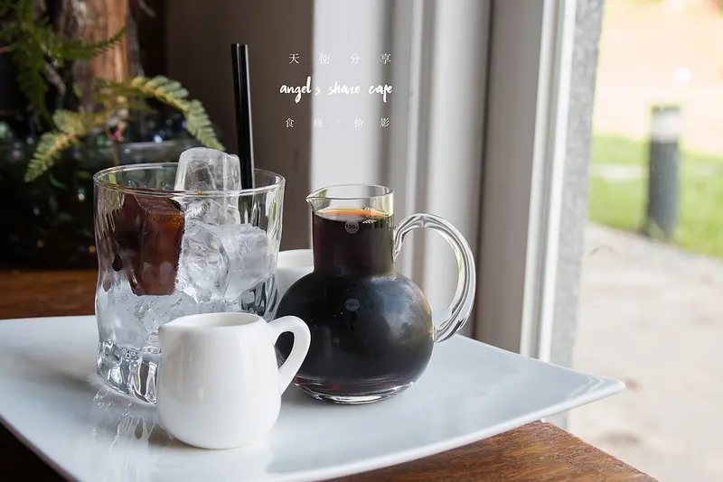 [食癮-咖啡]天使分享咖啡廳 Angels Share Cafe｜陽明山上轉角的那處溫柔，有白色小教堂的咖啡館｜台北市士林區｜文化大學