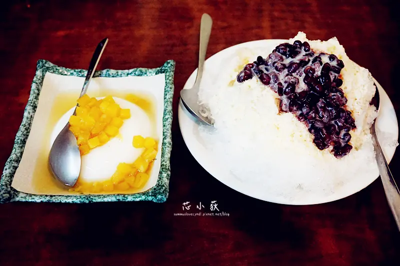 天使杏仁豆腐。隱藏在台中漢口路巷弄裡的純手工杏仁豆腐，多款口味，甜品、剉冰、飲品都有，還有其他多款傳統剉冰，冬季推出熱飲!