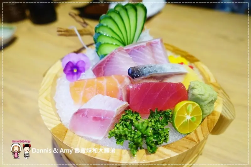 《台北居酒屋美食》心花開日本料理。生魚片。握壽司。丼飯。好吃平價日式料理︱林森北路五條通居酒屋推薦（影片）