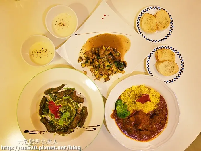 《高雄食記》溫馨美式鄉村風格〈猶大獅廚〉聚餐的好所在