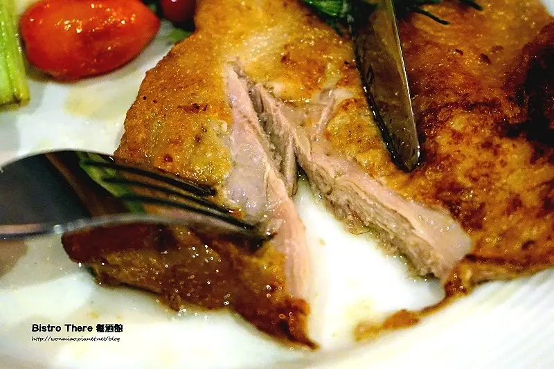 Bistro There 餐酒館 ✿✿ 永和四號公園 / 餐酒館 / 小酌 / 低溫烹調 / 捷運永安市場站 (完整菜單 menu)