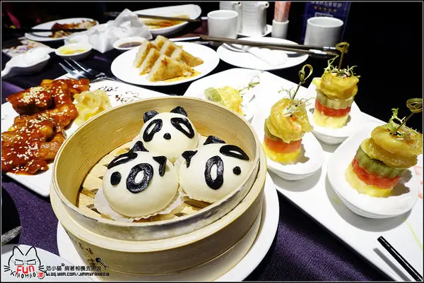 【高雄】東悅坊港式飲茶，隱身在富野度假酒店中來自台南知名超人氣港式飲茶，兩岸十大名廚坐鎮，嚴選食材增添創意，來一趟道地又創新的港式新風味之旅