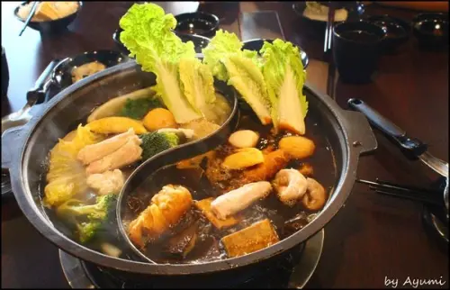 [食記]暗藏在善化巷弄的御品川 麻辣/鴛鴦火鍋        
      