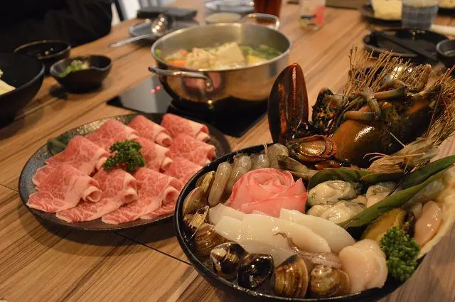 三道一鍋-杳概念店~~台北東區精緻鍋物．融合了食材、湯頭、雜炊等三道菁華於一鍋