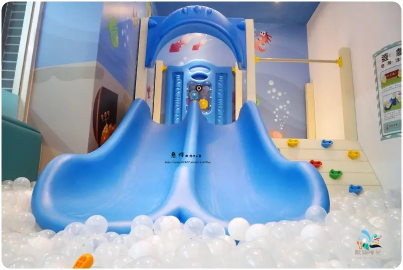 【台中.西屯】歐絢唯兒親子友善餐廳 Ocean World Kitchen。逢甲公園旁鄰近逢甲夜市親子同樂新去處，11/16~11/25試賣期間採電話預約制