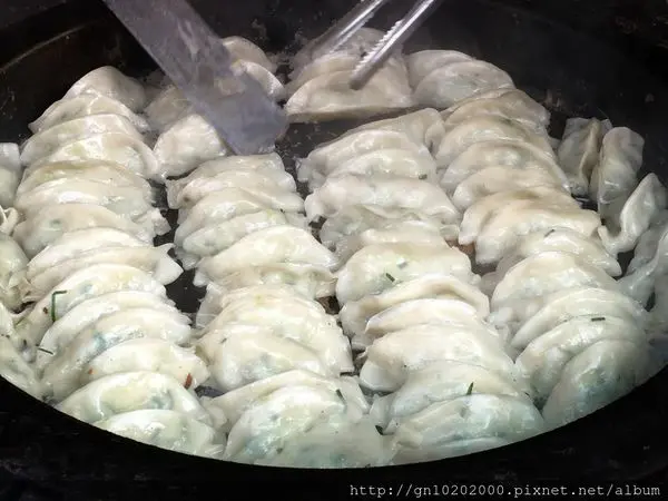 {楊梅區/富岡}-無名煎餃 {手工的美味~應該有開立二十年以上啦}