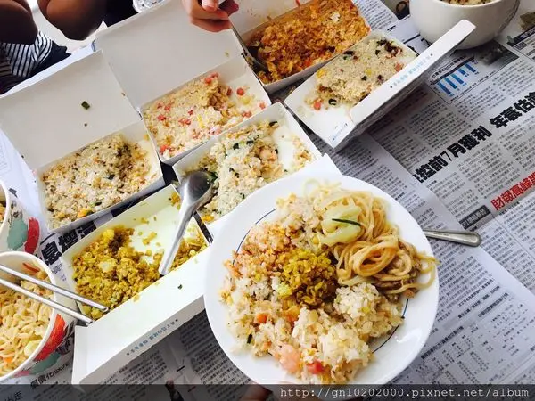 竹北小吃{外送午餐} 吉龍炒飯/炒麵 竹北店 {特色:南洋鳳梨炒飯裡頭還有蔓越莓好吃}