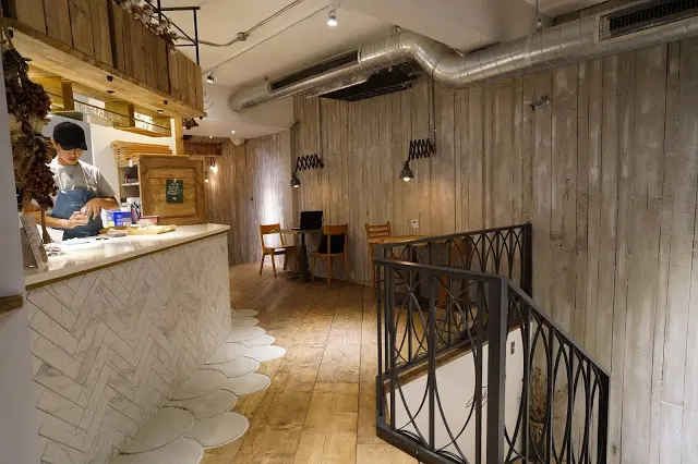 [食記] VCE南加州餐飲生活概念店。東區巷內藏著好好喝的健康果昔!