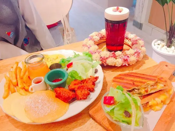 捷運新莊站✿糧好早午餐✿新北市的美感早午餐! 假日通常需要候位 CP值普普~