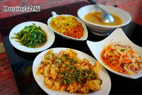 【新北蘆洲】銅版小資泰滿足｜內行在地人の巷弄飲食『饗楓 平價泰式料理』