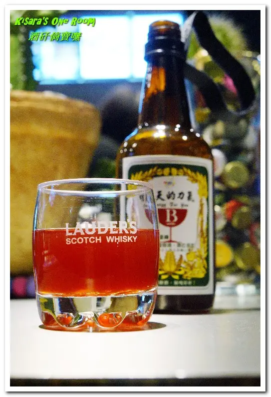 行天宮冷飲．沒有酒精，只留吸睛的創意飲料輕食店──酒矸倘賣嘸        
      