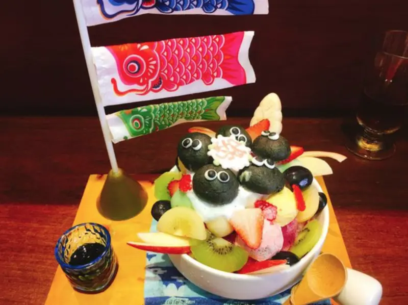 《台中❤️西屯》日式早午餐、甜點和菓子屋、日式懷石輕食🍛可愛的日系風「錦小路物語」讓少女尖叫的煤炭精靈日式刨冰🍧