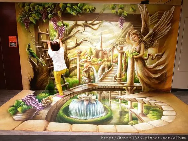 圖龍3D幻視藝術展,中部最大規模3D打卡熱點,在這裡只要你敢秀,你我都是最佳男女主角喔!展期11/19-12/4(台中新光三越10F)