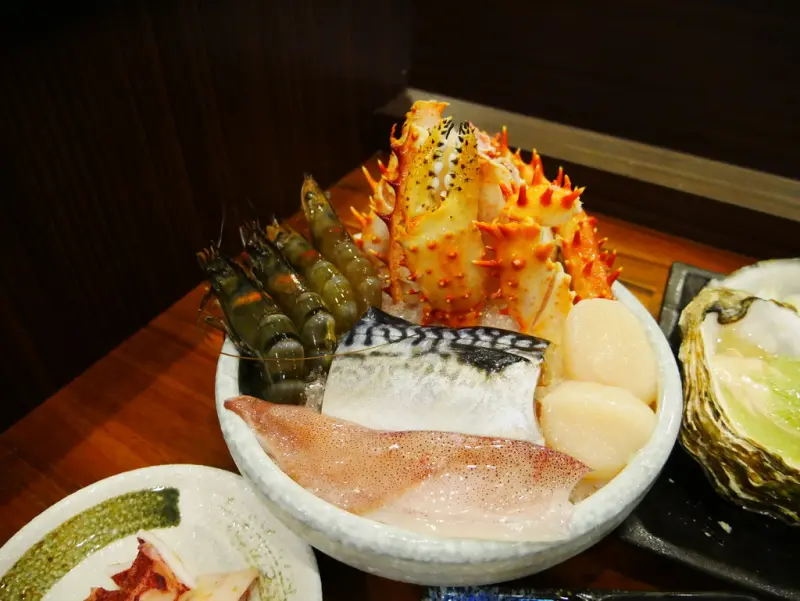 【Angelas日嚐】澎湃實在的帝王蟹燒肉吃到飽，捷運西湖站新開幕燒烤吃到飽，美麗華周邊美食，內湖燒烤吃到飽【帝一 帝王蟹海鮮/黑毛牛/伊比利豬 頂級燒烤吃到飽】