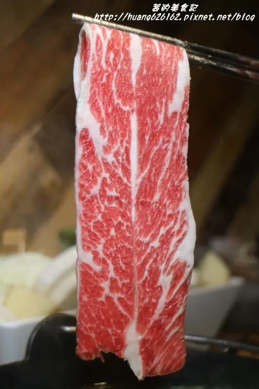 【台北南港區】五分埔火鍋推薦『肉普普 石頭涮涮鍋』近捷運松山火車站，CP值超高美食！