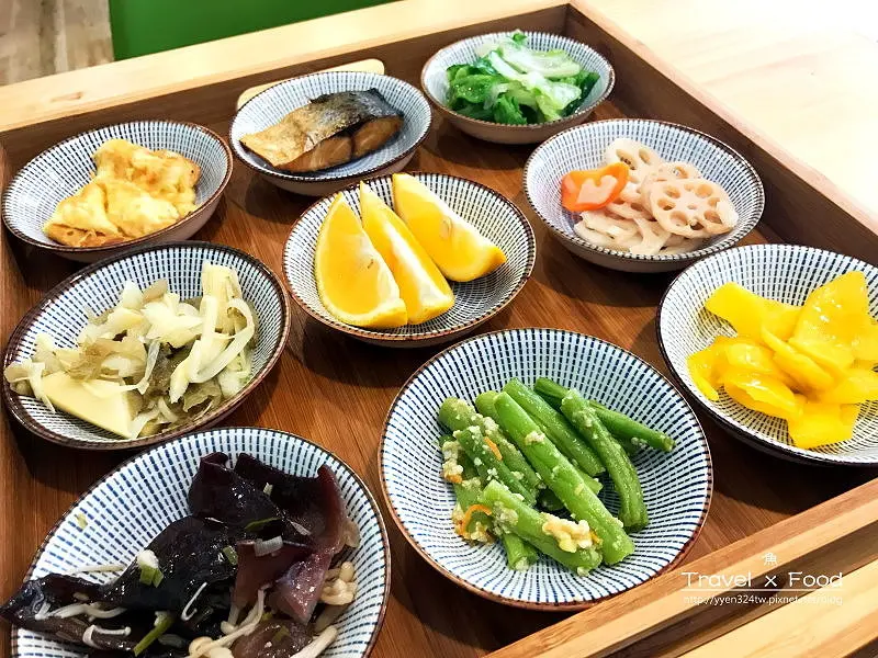 【食】桃園◆吃清粥也可以很文青 @樂到屋