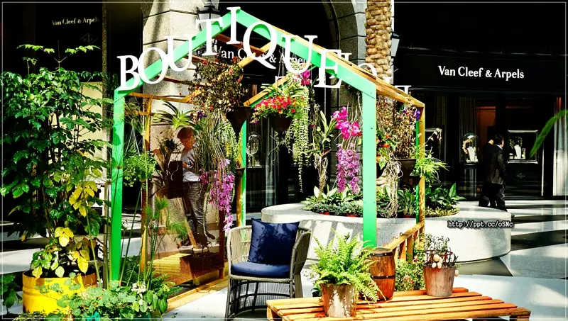 【BELLAVITA 寶麗廣場】市政府捷運站～將大自然帶進了城市中，讓昔日做為配角的綠色反客為主，綠意盎然，歐風庭園美景正好拍