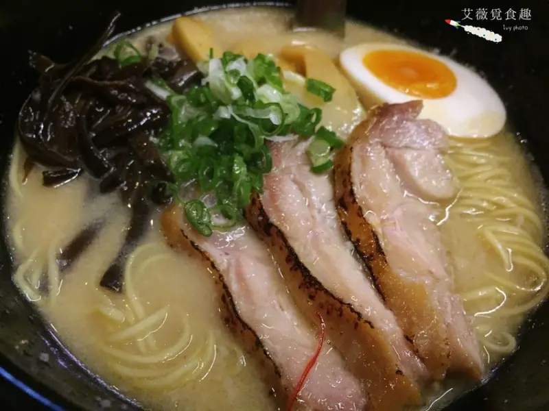 【台中西屯區】麵屋虎徹朱雀 大遠百店 || 濃郁湯頭的道地日本拉麵，麵條彈牙有勁，吃到讓你想飛一趟日本