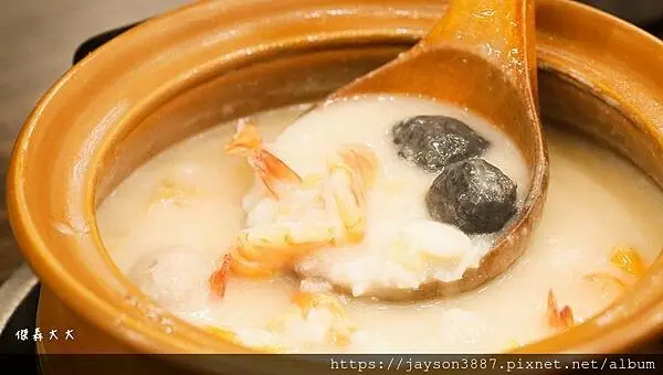 【食記】新北| 板橋* 六必居 飄香超過十年的人氣沙鍋粥(中山總店)